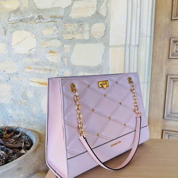 Mk - Picture 2 of 14